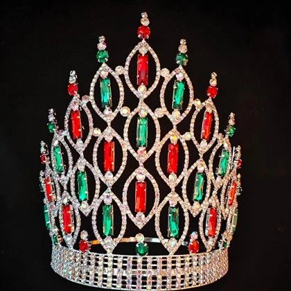 Weihnachtskrone, Bühnen- und Festzugsszenarien, Tiara